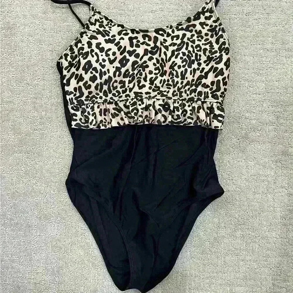 SHEIN one piece bathing suit, size medium. Worn once. - Picture 1 of 2